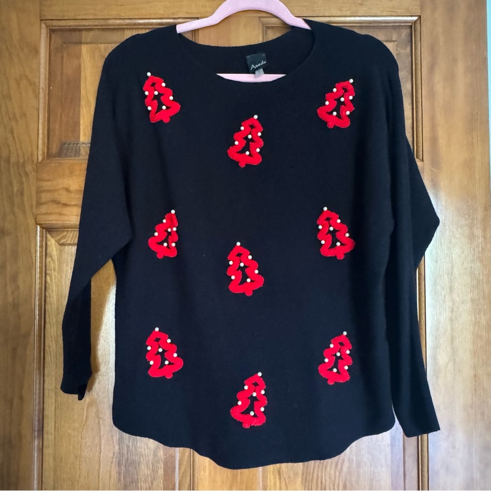🔥 SALE! 5 for $20 🛍️ Black Crewneck Sweater with Red Tree Appliqués